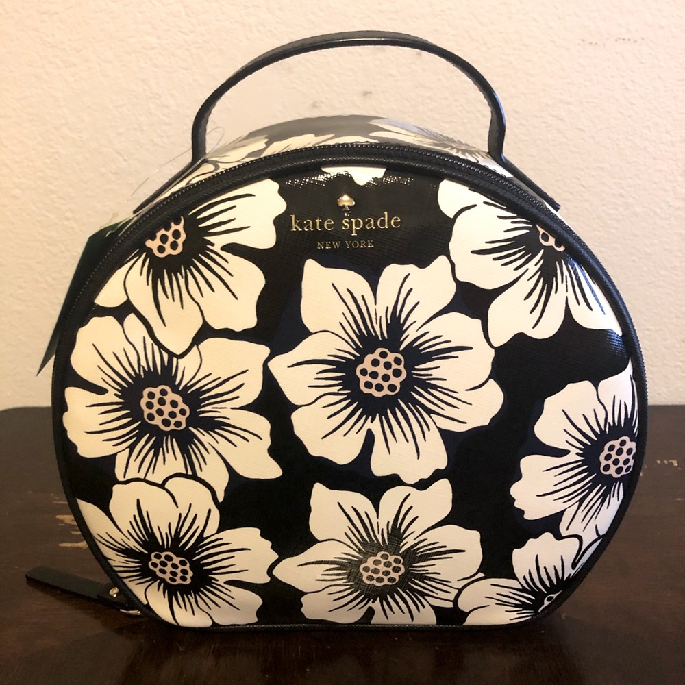NWT! Kate Spade Cedar street floral cosmetics case